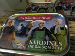 Jahrgangs-Sardinen in Olivenöl